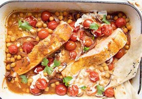 Spiced salmon & tomato traybake