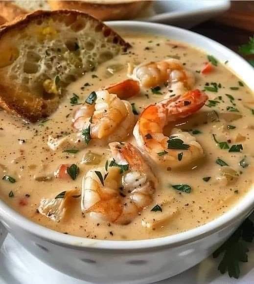 Best Crab and Shrimp Seafood Bisque