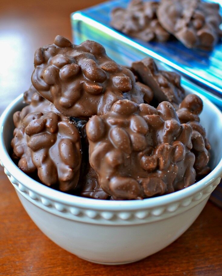 Peanut Clusters (Crockpot or Microwave)